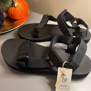 Black Teva Sandals -NWT
